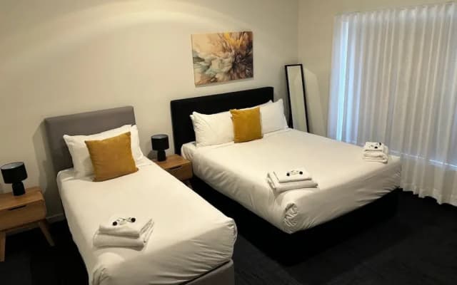 Riverwood Hotel - photo 3