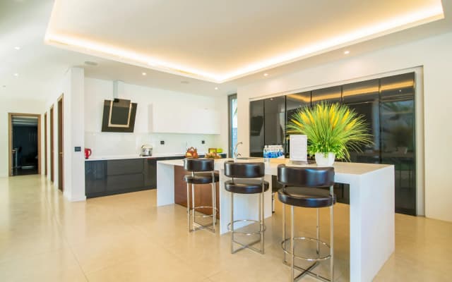 The Five Stars Villa - photo 2