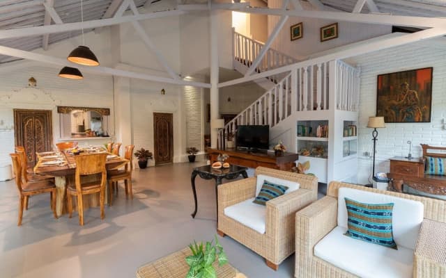 Villa Miracle - photo 2