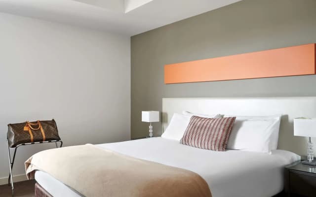 Dandenong Central Apartment Hotel - photo 2