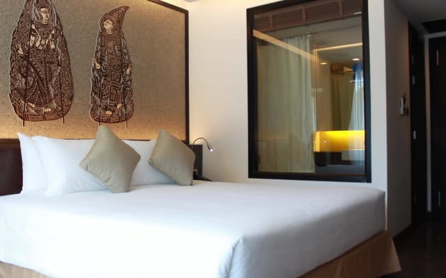 The Beach by Glitter House - photo 3