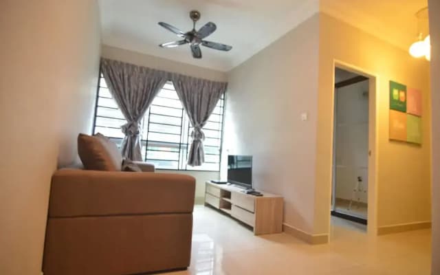 Makmoor Honeymoon Home - photo 3