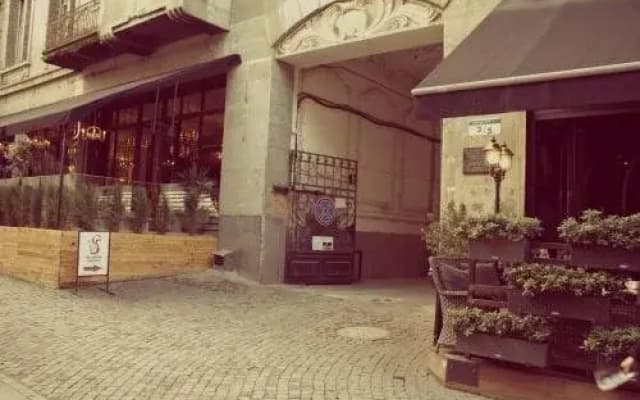 Squirrel Hostel Tbilisi - photo 2