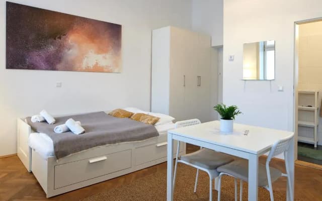 Nice Studio Close To Metro III (Adults Only) - photo 5