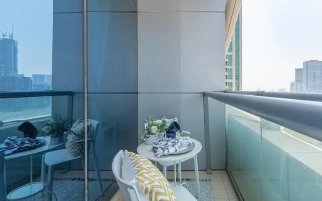 Frank Porter - Indigo Tower - photo 2