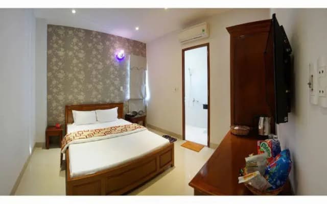 Quang Nhat Hotel - photo 3