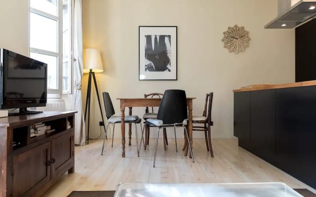 Rivoli Market I Comfortable 1 Bed Apt Near Hotel de Ville - photo 4