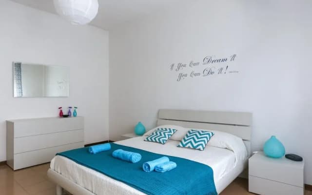 Park Venice Apartment - photo 2