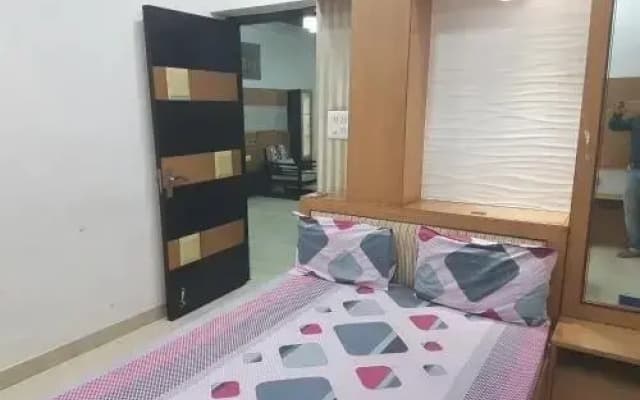 Luxury Inn - photo 5