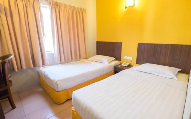 Hotel YL Kajang - photo 3