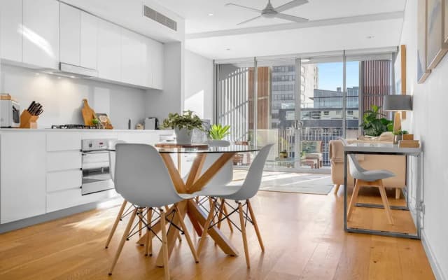 Waterloo St Apartments by Urban Rest - photo 2
