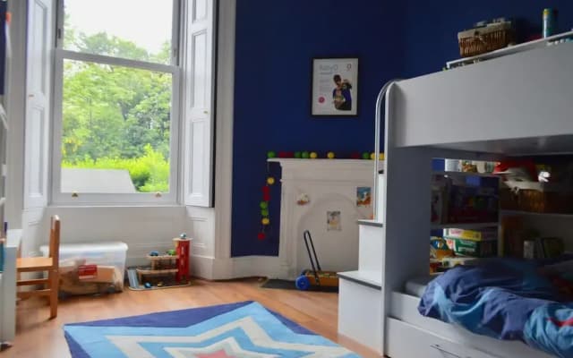 3 Bedroom Family Flat in Newington With Garden - photo 5