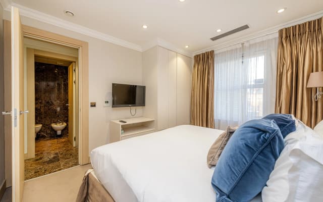 Claverley Court - photo 4