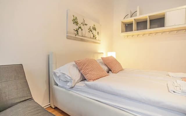 Cozy Room with Facilities Long Stay - photo 3