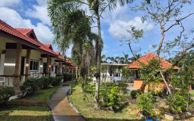 Phuket Airport Villa - photo 4