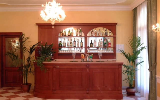Hotel Villa Cipro - photo 2