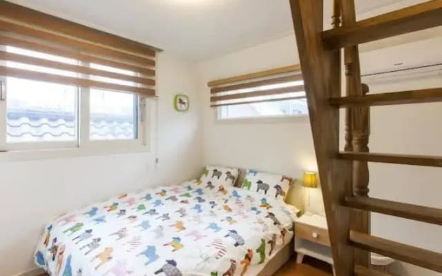 Bauhaus Guesthouse - photo 2