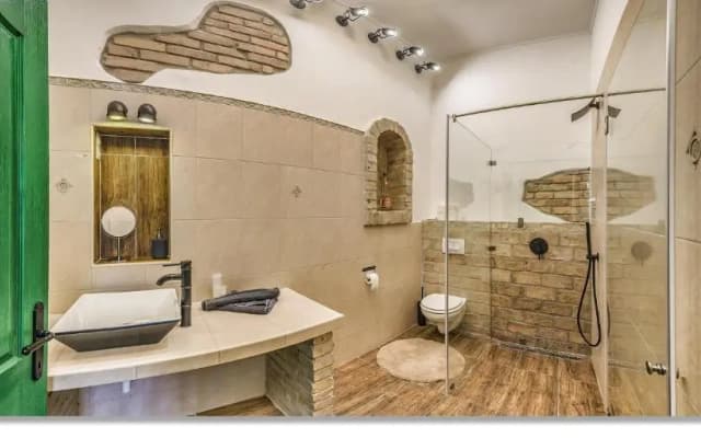 Wine Cellar Boutique Apartment - photo 4