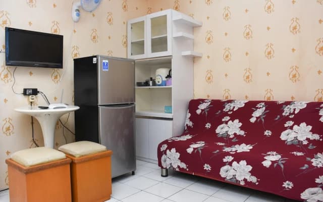 Homey 1Br At Menteng Square Apartment - photo 3