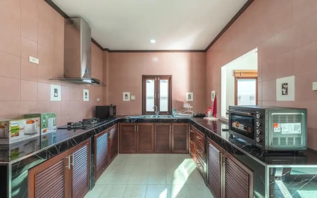 Spacious 4BR Pool Villa in Chalong V155 - photo 3