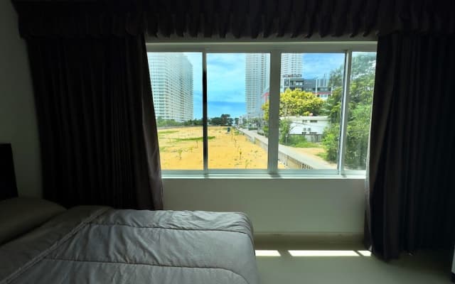 Corner Studio With Balcony Near Jomtien Beach - Beach Mountain 6 - photo 5