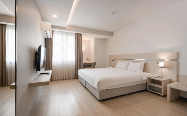 Samyan Serene Hotel - photo 3
