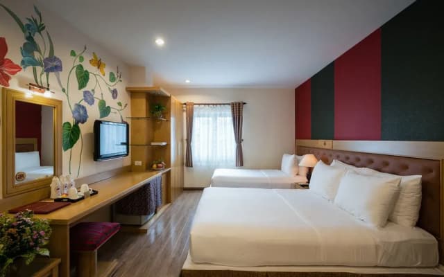 Asian Ruby Hotel & Apartment - photo 4