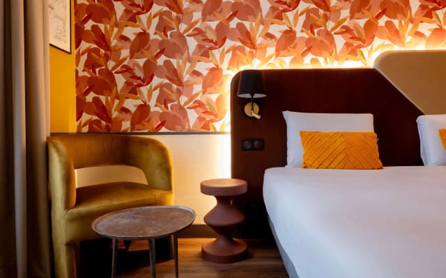 Hôtel Kyriad Paris 10 — Canal Saint Martin-République - photo 3