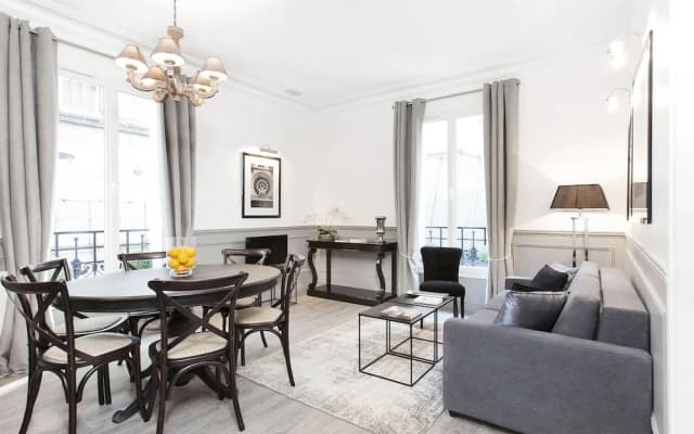 Luxury 2BR Gr-Boulevards I by Livinparis - photo 5