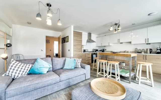 Modern 2bed/2bath with Amazing Views - photo 3