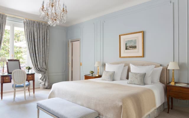 Hotel Le Bristol Paris - photo 5