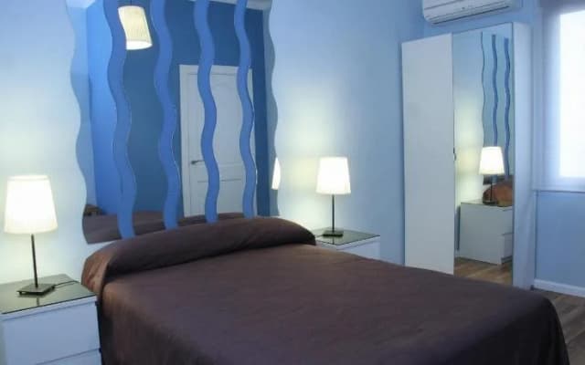 Room Pride Hostal - photo 3