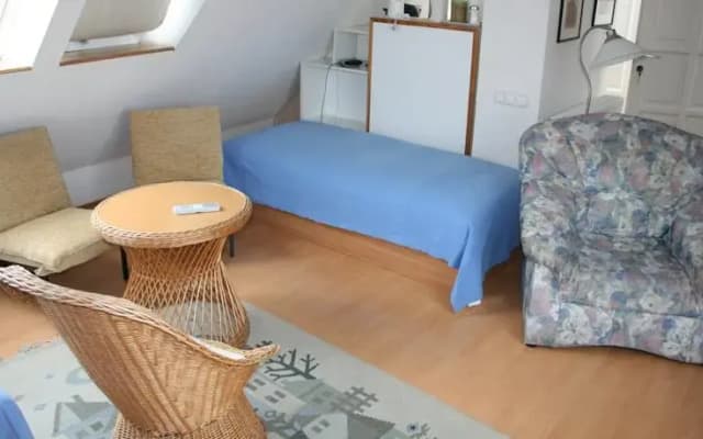 Karat Guesthouse - photo 4