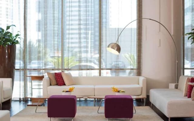Pullman Dubai Jumeirah Lakes Towers - Hotel & Residence - photo 2
