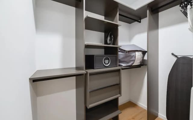 Studio with Panoramic City and Bay Views - photo 2