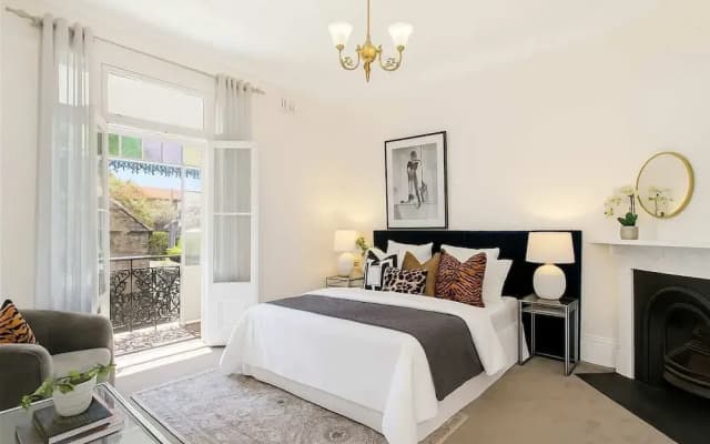 The Paddington White Sanctuary - photo 4