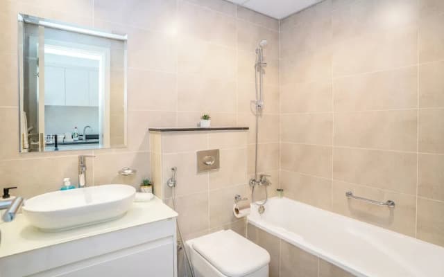 Tanin - Sleek Studio Offering Unobstructed City Views - photo 2