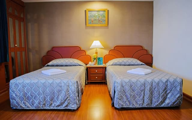 Baiyoke Suite Hotel - photo 5
