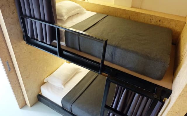 Hugger Hostel - photo 3