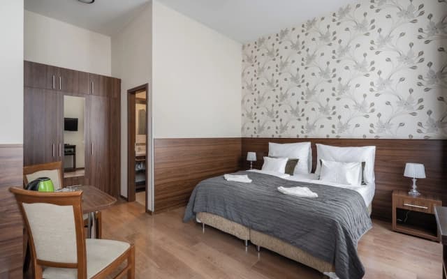 Elit Boutique Rooms-Best Location by BQA - photo 3
