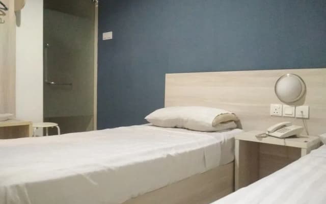 OYO 89903 MS City Hotel - photo 2