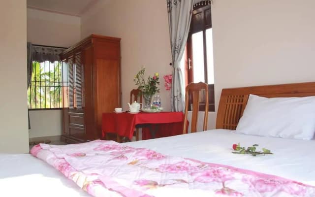 Lakeside Homestay - photo 4