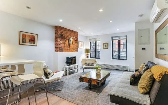 Shared Yard Space! Garden-level Unit in Bed-stuy - photo 4