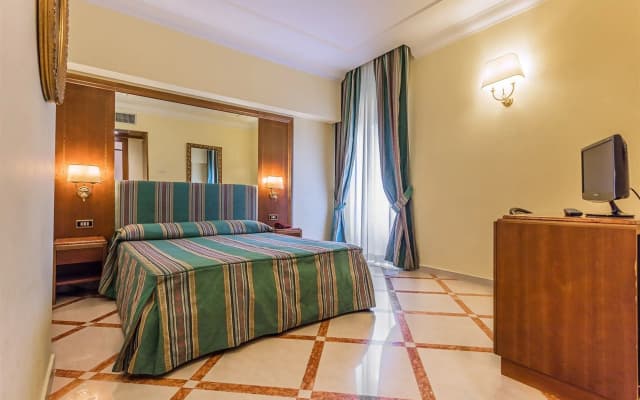 Raeli Hotel Noto - photo 2