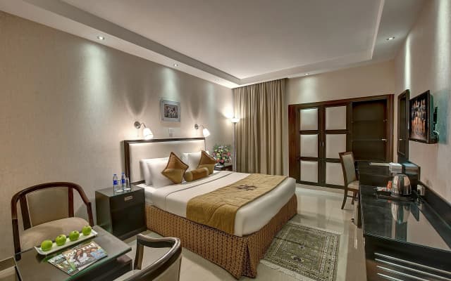 Palm Beach Hotel - photo 3