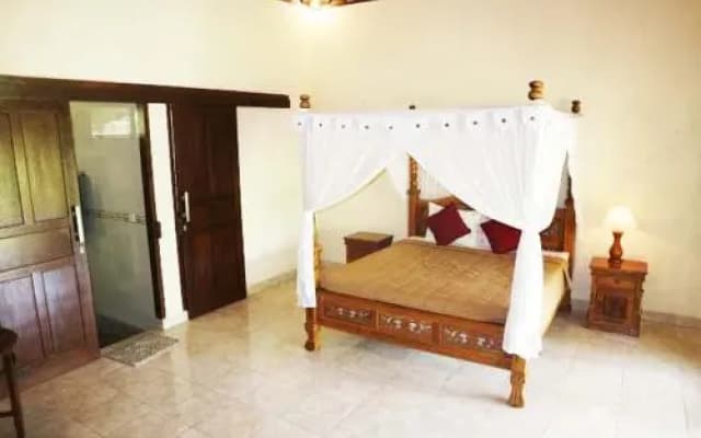 Ubud Batik Villa Kedewatan - photo 2