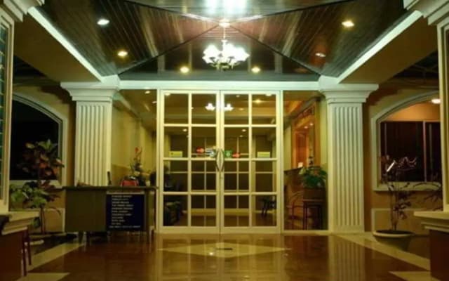 Convenient Resort - photo 2