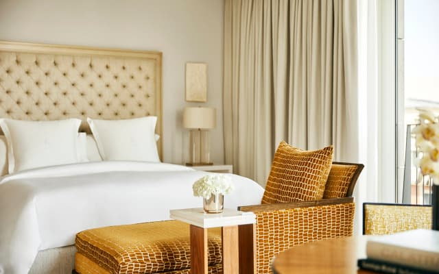 Four Seasons Hotel Madrid - photo 5
