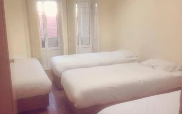 LisBangla Guest House - photo 2