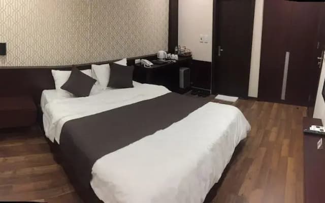 Hotel Thang Long Coca - photo 5
